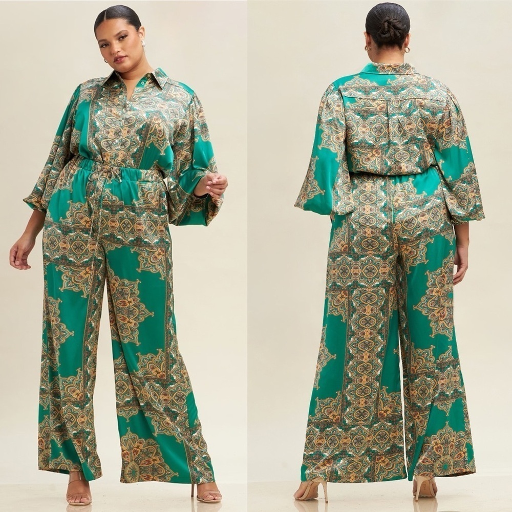 107. Plus size green paisley print pant set